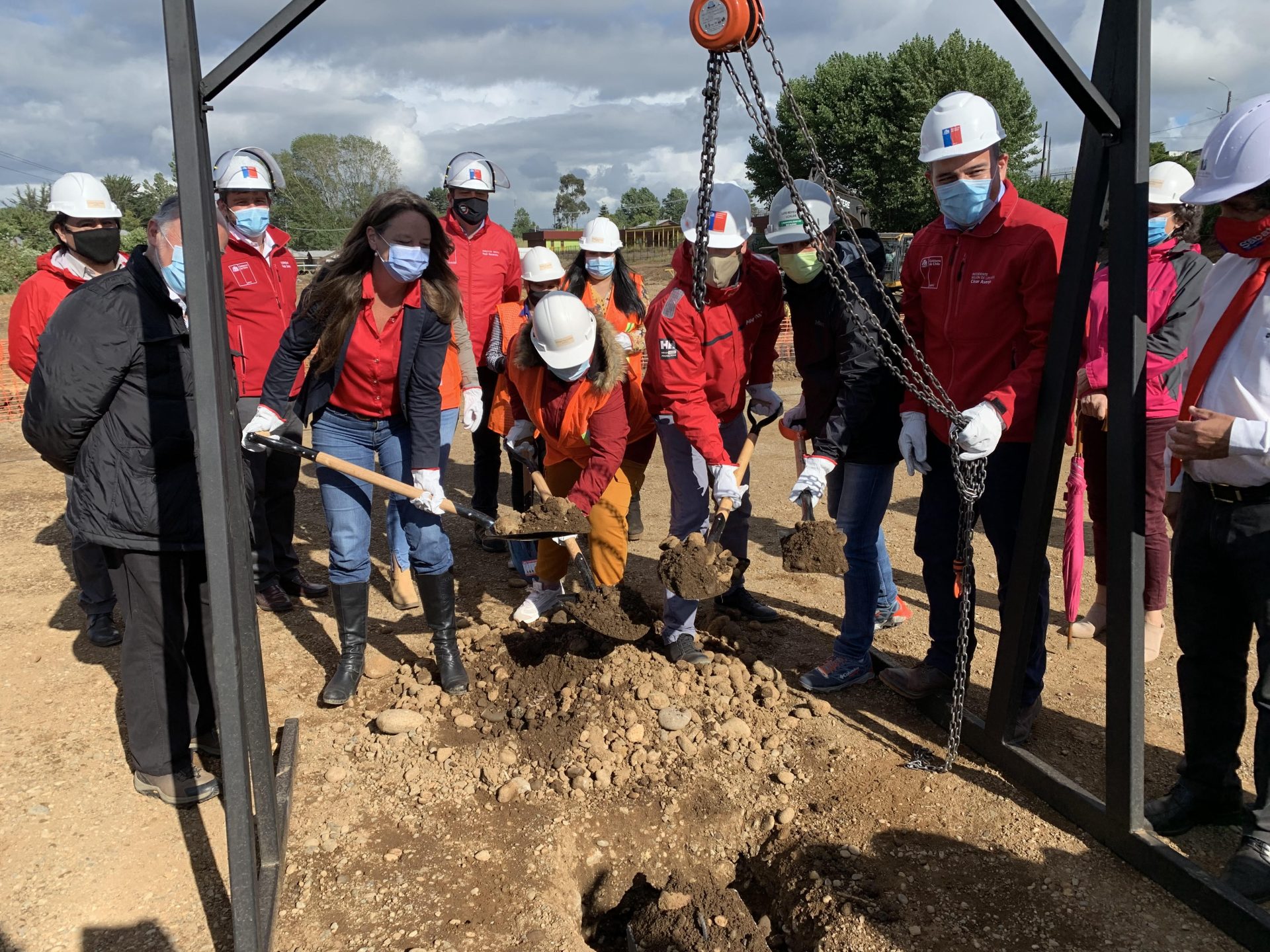 Autoridades dan inicio a trabajos de proyecto Gente de Corazón en Río Bueno